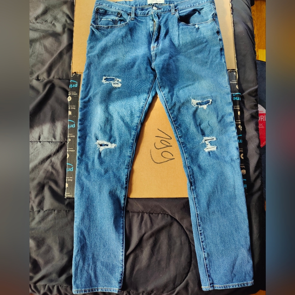 Men's Gap jeans